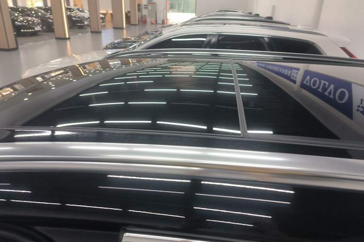 Used Volvo XC60 2024 B5 4x4 Smart Luxury Edition Roof