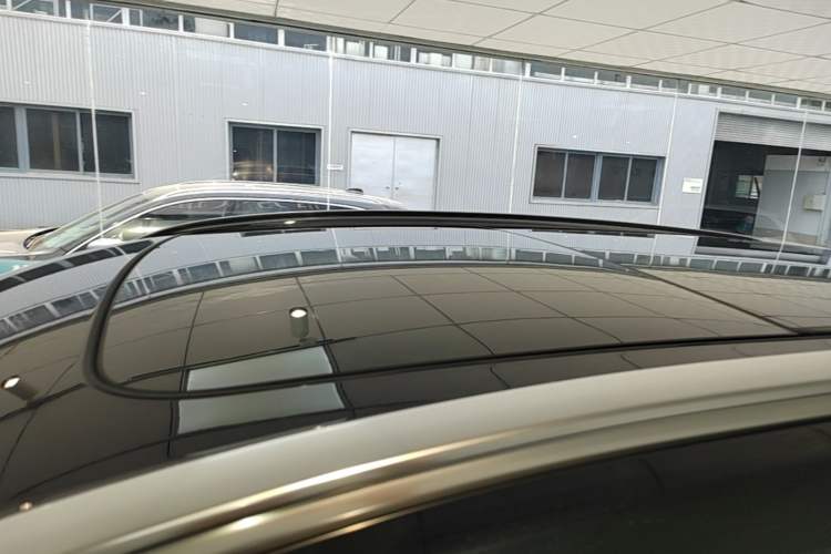 Used Volvo XC60 2024 B5 4x4 Smart Luxury Edition Roof