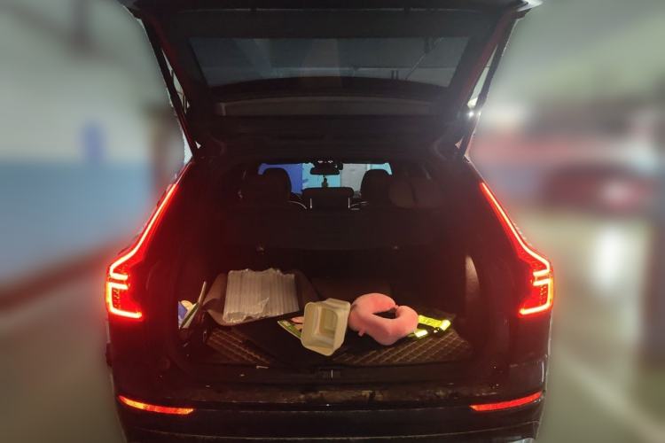 Used Volvo XC60 2024 B5 4x4 Smart Luxury Edition Trunk