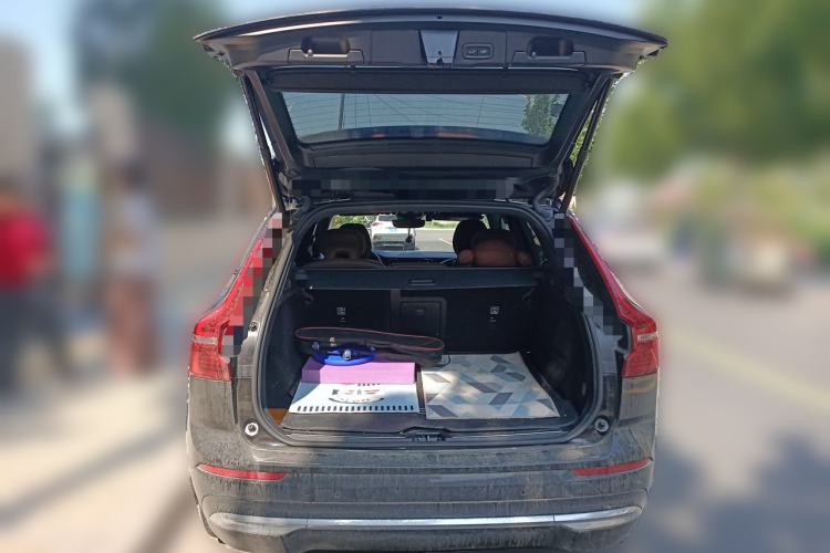 Used Volvo XC60 2024 B5 4x4 Smart Luxury Edition Trunk