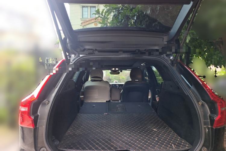 Used Volvo XC60 2024 B5 4x4 Smart Luxury Edition Trunk