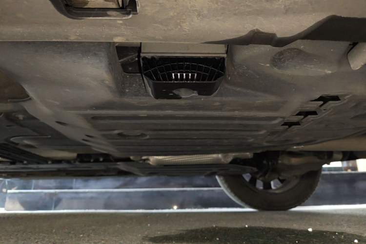 Used Volvo XC60 2024 B5 4x4 Smart Luxury Edition Chassis Rear Left