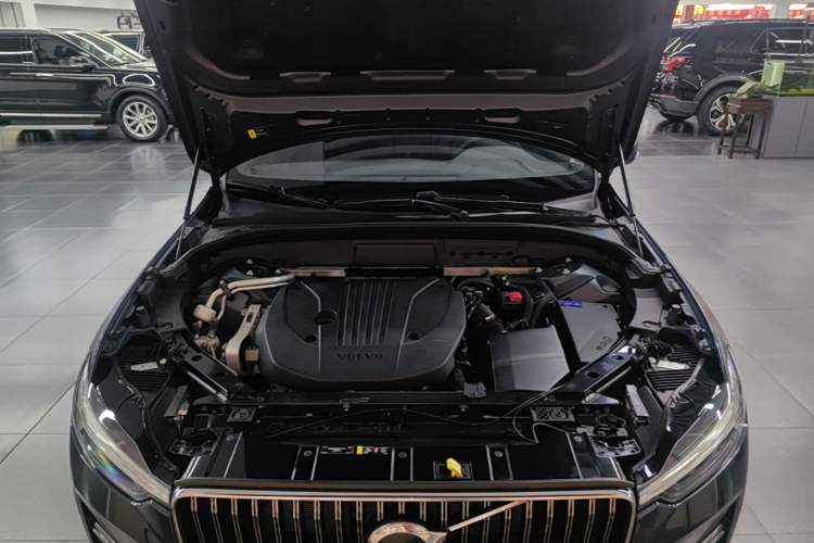 Used Volvo XC60 2024 B5 4x4 Smart Luxury Edition Engine Bay