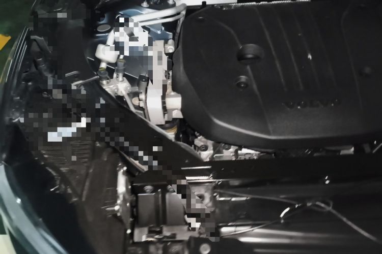 Used Volvo XC60 2024 B5 4x4 Smart Luxury Edition Engine Bay Right