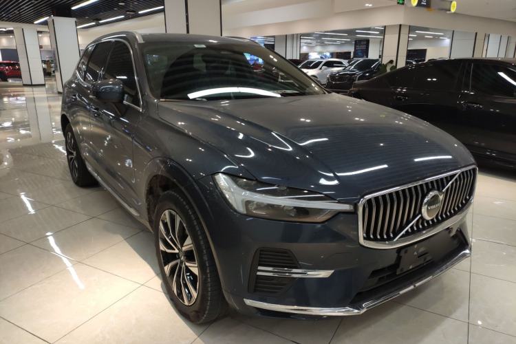 Used Volvo XC60 2024 B5 4x4 Smart Luxury Edition Exterior 1