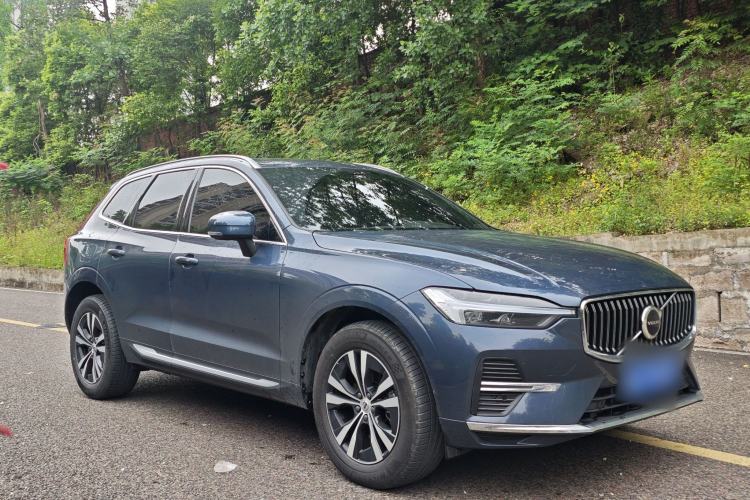 Used Volvo XC60 2024 B5 4x4 Smart Luxury Edition Exterior 2