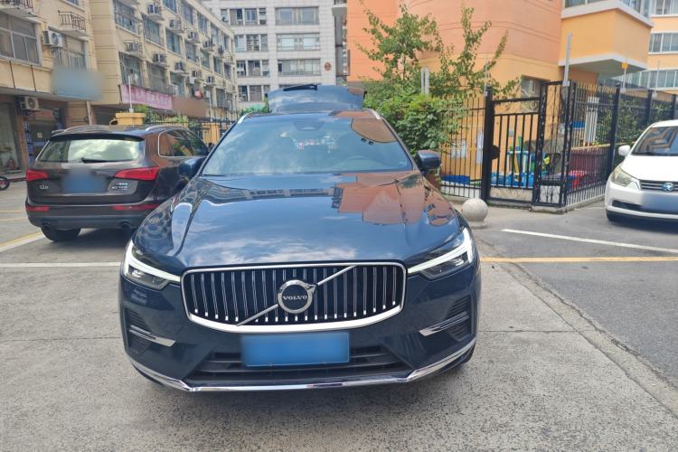 Used Volvo XC60 2024 B5 4x4 Smart Luxury Edition Exterior 2