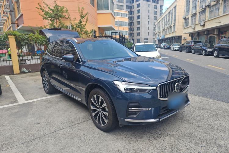 Used Volvo XC60 2024 B5 4x4 Smart Luxury Edition Exterior 3