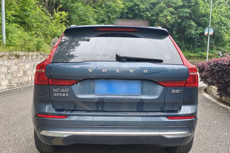 Used Volvo XC60 2024 B5 4x4 Smart Luxury Edition Exterior 4