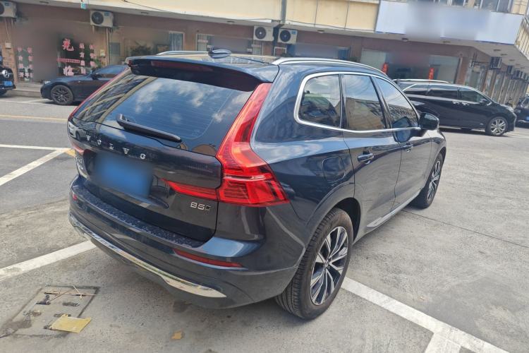 Used Volvo XC60 2024 B5 4x4 Smart Luxury Edition Exterior 9
