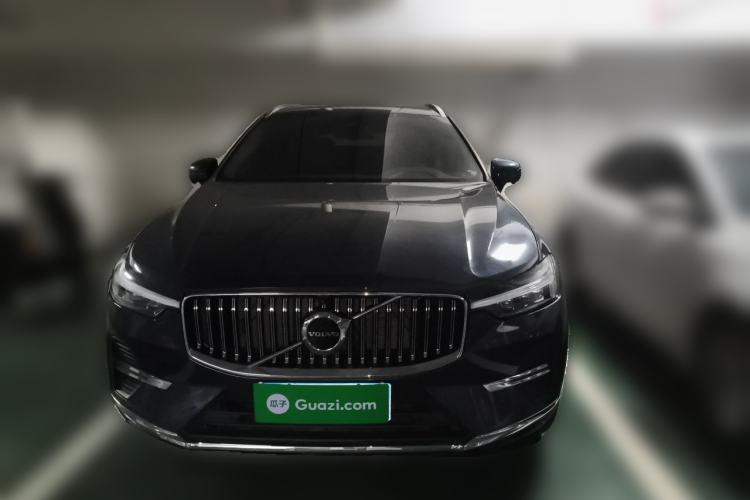 Used Volvo XC60 2024 B5 4x4 Smart Luxury Edition Front