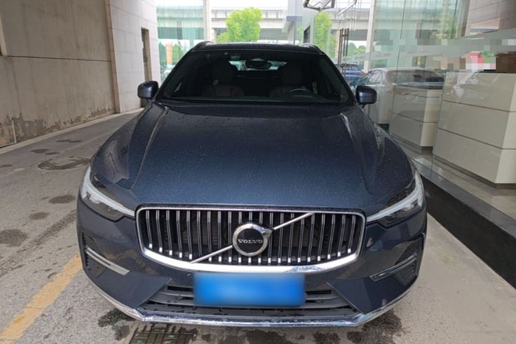 Used Volvo XC60 2024 B5 4x4 Smart Luxury Edition Front
