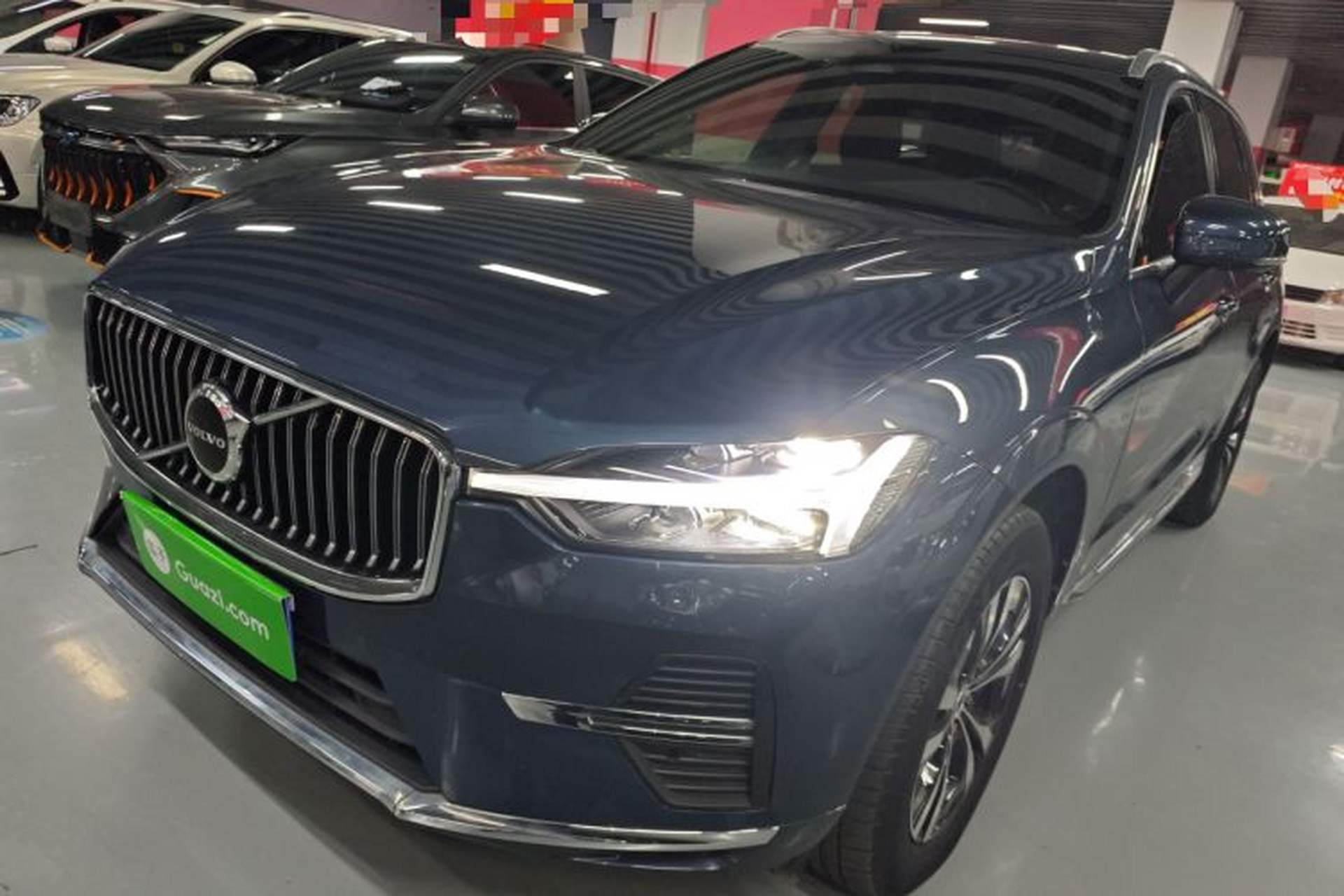 Used Volvo XC60 2024 B5 4x4 Smart Luxury Edition Front Left 45 Deg