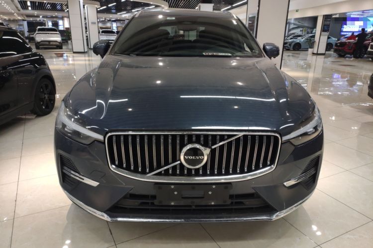 Used Volvo XC60 2024 B5 4x4 Smart Luxury Edition Front