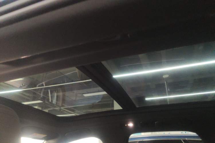 Used Volvo XC60 2024 B5 4x4 Smart Luxury Edition Headliner
