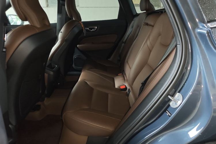 Used Volvo XC60 2024 B5 4x4 Smart Luxury Edition Left Rear Seat