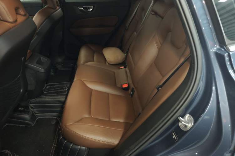 Used Volvo XC60 2024 B5 4x4 Smart Luxury Edition Left Rear Seat