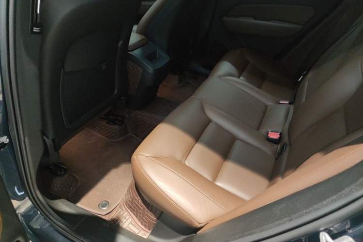 Used Volvo XC60 2024 B5 4x4 Smart Luxury Edition Left Rear Seat