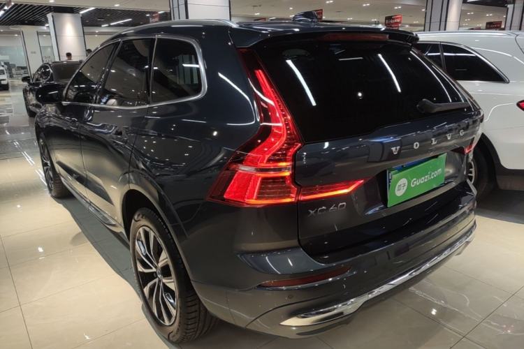 Used Volvo XC60 2024 B5 4x4 Smart Luxury Edition Rear Left 45 Deg