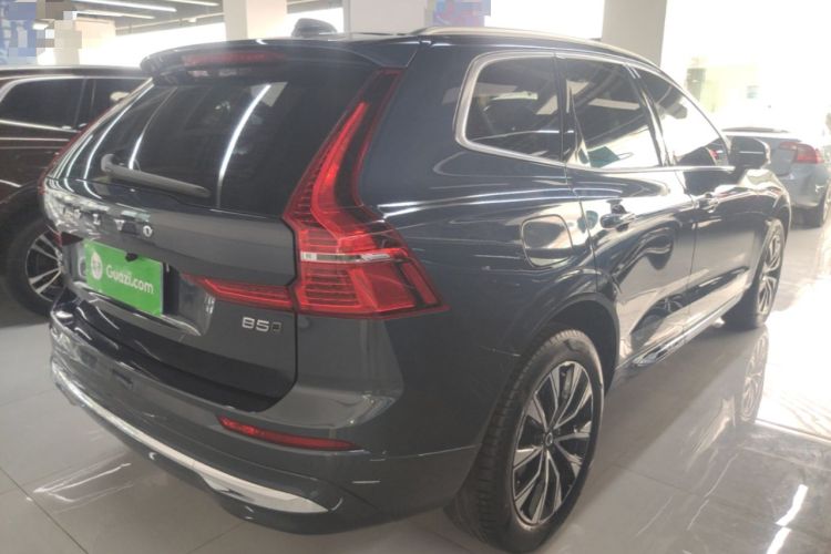 Used Volvo XC60 2024 B5 4x4 Smart Luxury Edition Rear Right 45 Deg