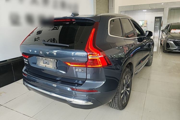 Used Volvo XC60 2024 B5 4x4 Smart Luxury Edition Rear Right 45 Deg