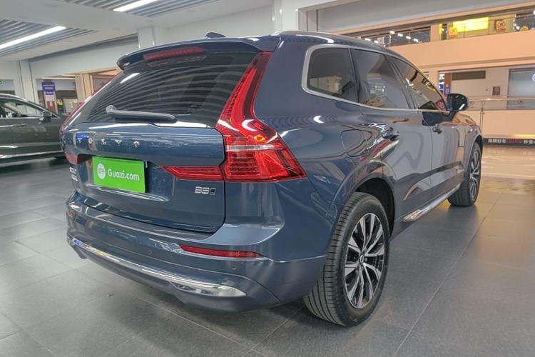 Used Volvo XC60 2024 B5 4x4 Smart Luxury Edition Rear Right 45 Deg