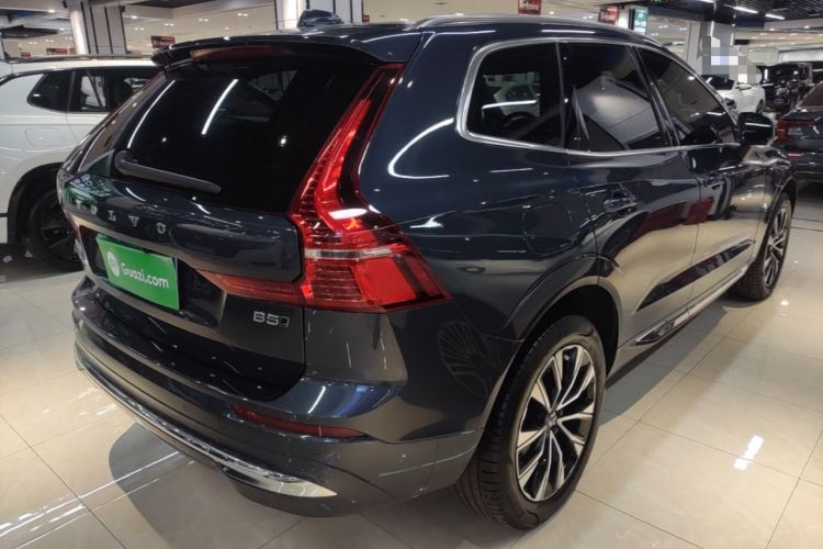 Used Volvo XC60 2024 B5 4x4 Smart Luxury Edition Rear Right 45 Deg