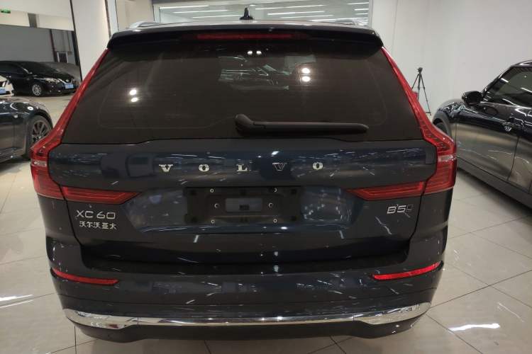 Used Volvo XC60 2024 B5 4x4 Smart Luxury Edition Rear