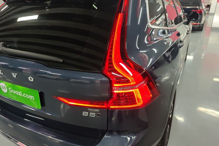 Used Volvo XC60 2024 B5 4x4 Smart Luxury Edition Right Rear Taillight