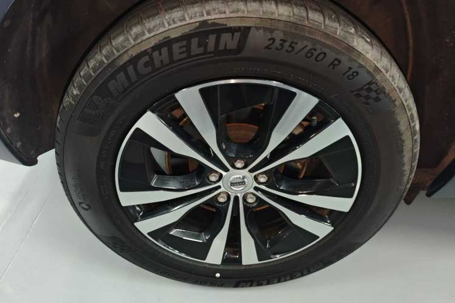 Used Volvo XC60 2024 B5 4x4 Smart Luxury Edition Right Rear Wheel Hub