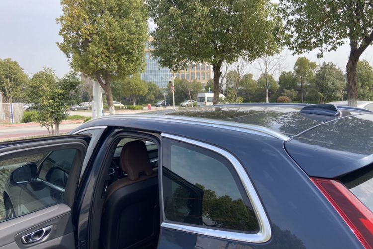Used Volvo XC60 2024 B5 4x4 Smart Luxury Edition Roof
