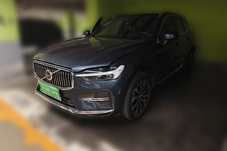 Volvo XC60 2024 B5 4x4 Smart Luxury Edition - Smart Touring