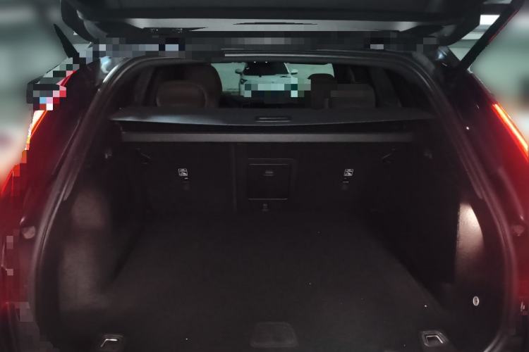 Used Volvo XC60 2024 B5 4x4 Smart Luxury Edition Trunk
