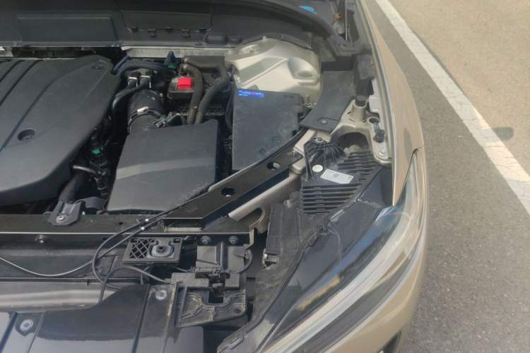 Used Volvo XC60 2024 B5 4x4 Smart Luxury Edition Engine Bay Left