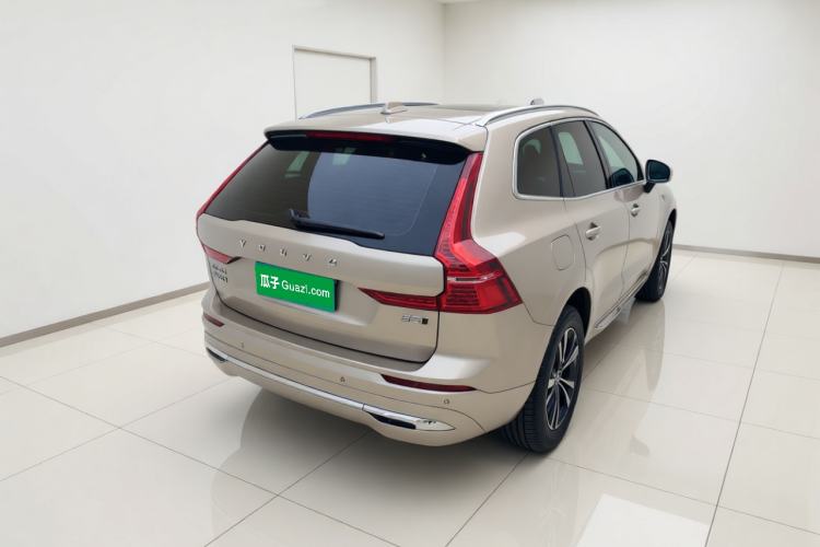 Used Volvo XC60 2024 B5 4x4 Smart Luxury Edition Rear Right 45 Deg