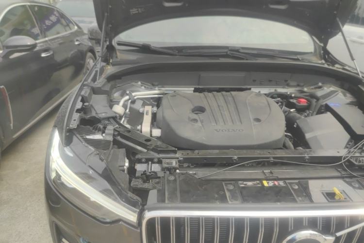 Used Volvo XC60 2024 B5 4x4 Smart Luxury Edition Engine Bay Right