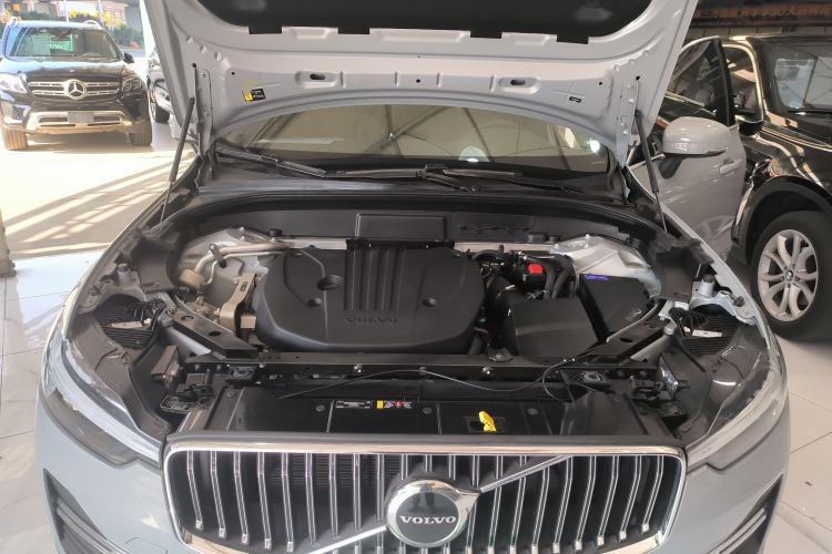 Used Volvo XC60 2024 B5 4x4 Smart Luxury Edition Engine Bay