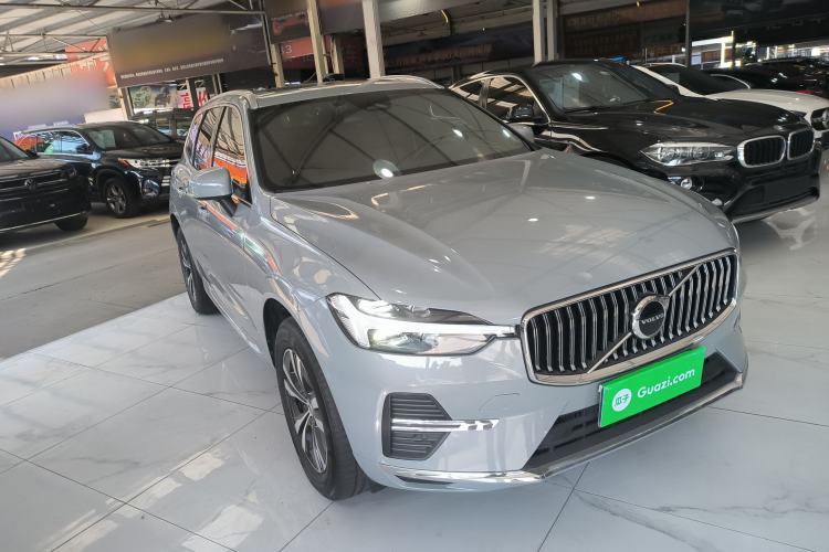 Used Volvo XC60 2024 B5 4x4 Smart Luxury Edition Exterior 2