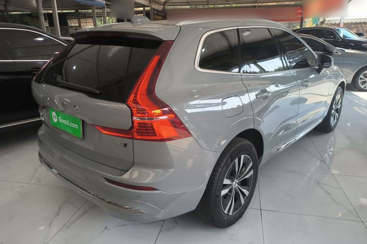Used Volvo XC60 2024 B5 4x4 Smart Luxury Edition Exterior 5