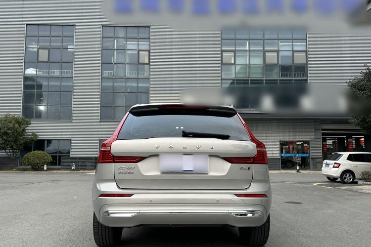 Used Volvo XC60 2024 B5 4x4 Smart Luxury Edition Exterior 6