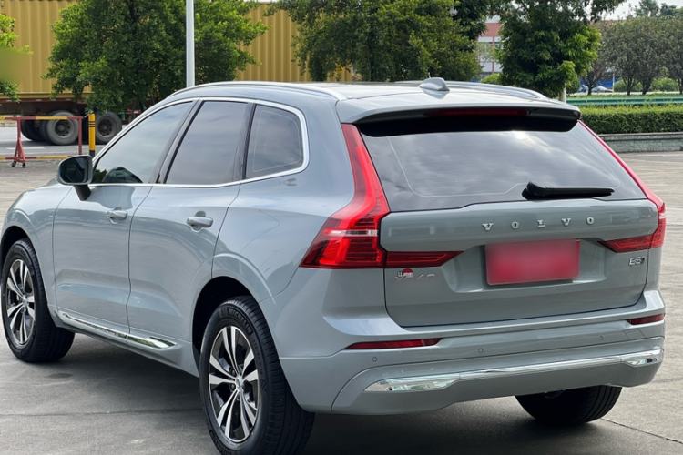 Used Volvo XC60 2024 B5 4x4 Smart Luxury Edition Exterior 9