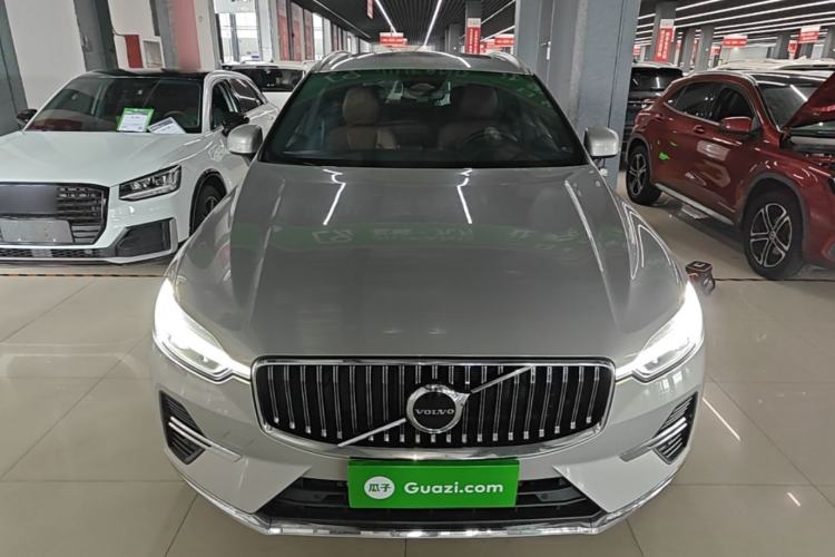 Used Volvo XC60 2024 B5 4x4 Smart Luxury Edition Front