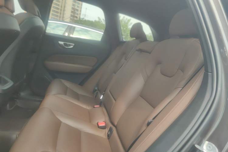 Used Volvo XC60 2024 B5 4x4 Smart Luxury Edition Left Rear Seat