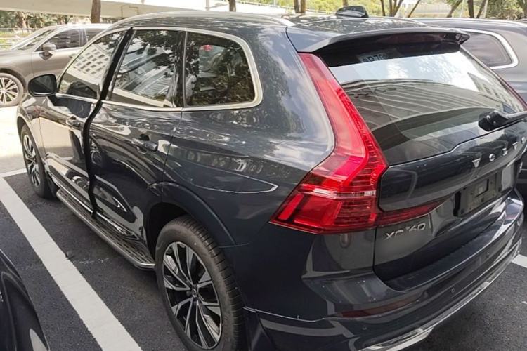 Used Volvo XC60 2024 B5 4x4 Smart Luxury Edition Rear Left 45 Deg