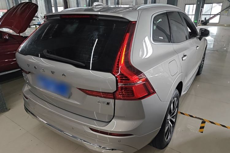 Used Volvo XC60 2024 B5 4x4 Smart Luxury Edition Rear Right 45 Deg
