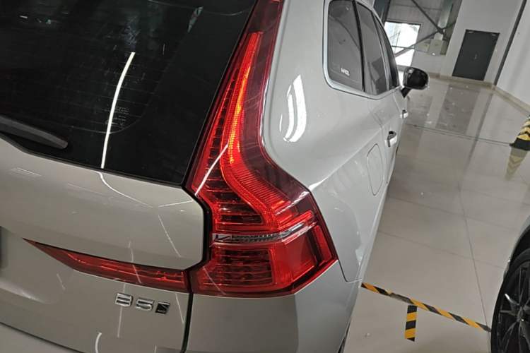 Used Volvo XC60 2024 B5 4x4 Smart Luxury Edition Right Rear Taillight