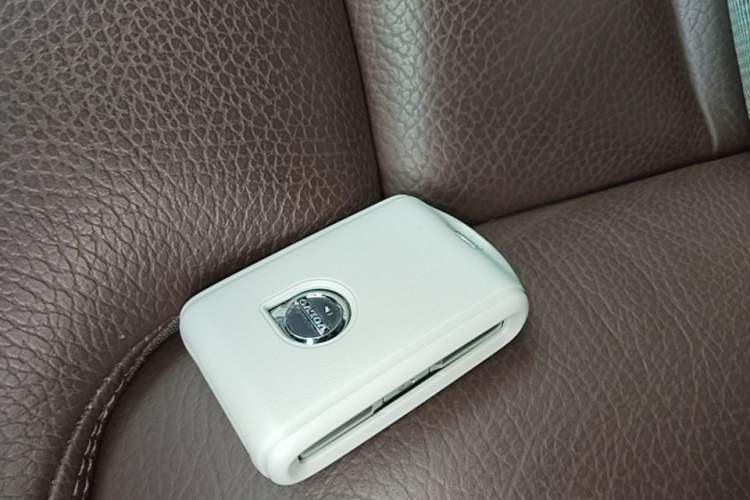 Used Volvo XC60 2024 B5 4x4 Smart Luxury Edition Vehicle Key