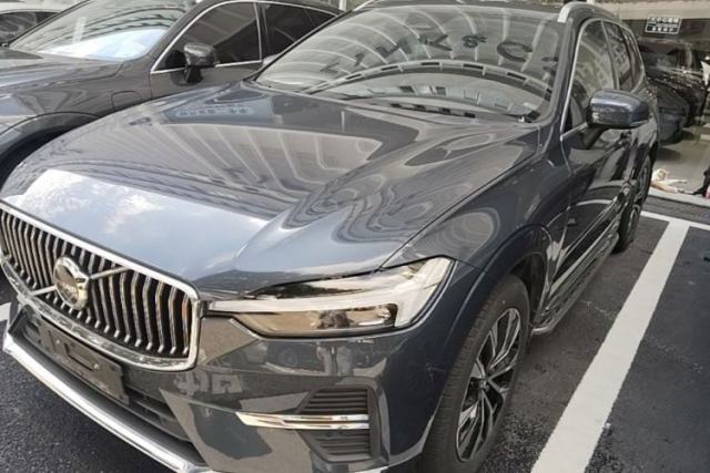 Used Volvo XC60 2024 B5 4x4 Smart Luxury Edition