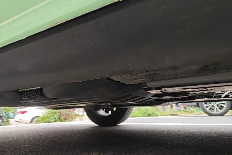 Used Volvo XC60 2024 B5 4x4 Smart Luxury Edition Chassis Rear Right