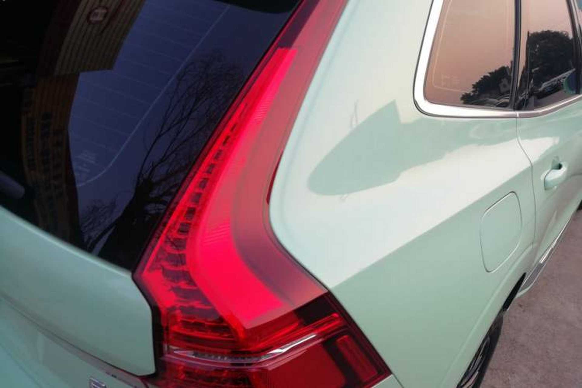 Used Volvo XC60 2024 B5 4x4 Smart Luxury Edition Exterior 2